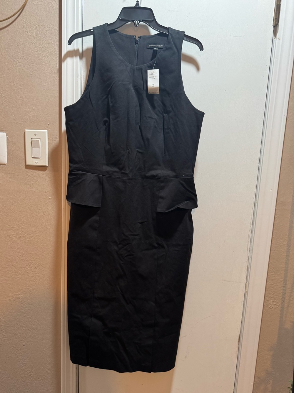 NWT Banana Republic Sleeveless Peplum Dress In Black Size 16T